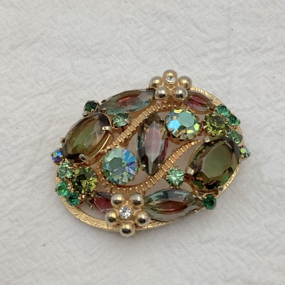 Vintage Iris Glass Brooch - Picture 2 of 3
